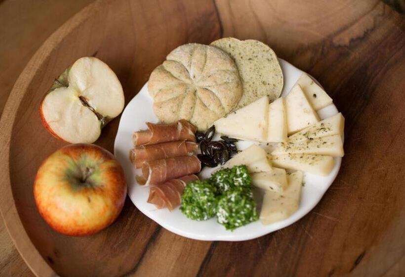 تختخواب و صبحانه Old Parish House