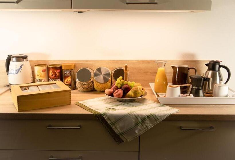 تختخواب و صبحانه Rooms Gril