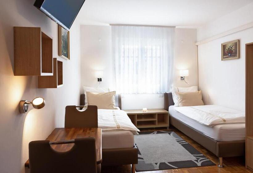 تختخواب و صبحانه Rooms Gril