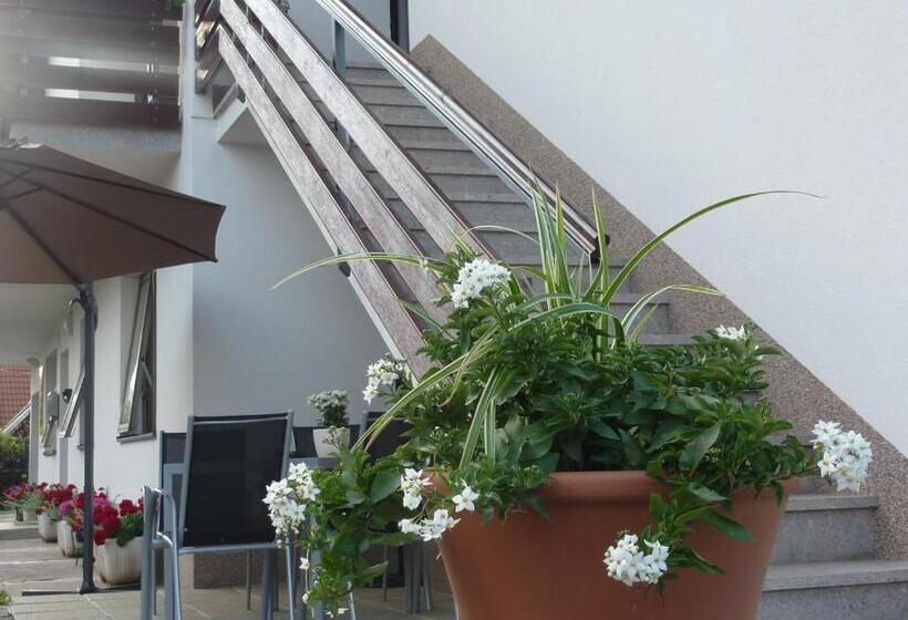 تختخواب و صبحانه Rooms Gril