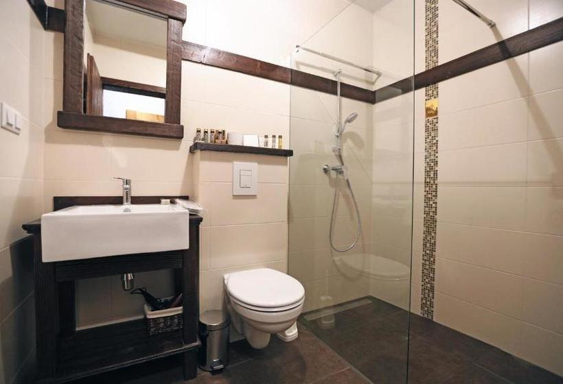 تختخواب و صبحانه Pomona Relaxing Nature Guest House