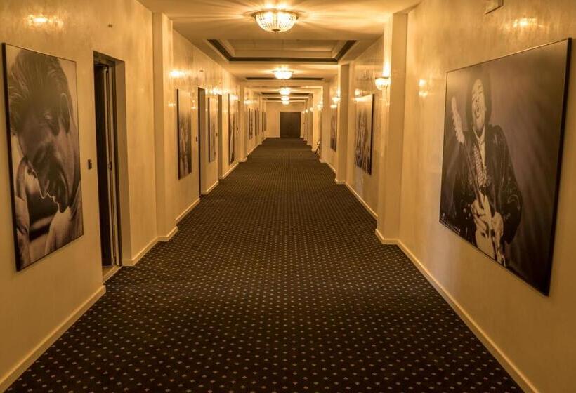 Casino Motel Senator