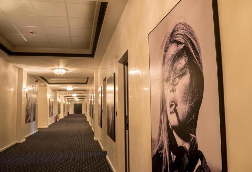 Casino Motel Senator