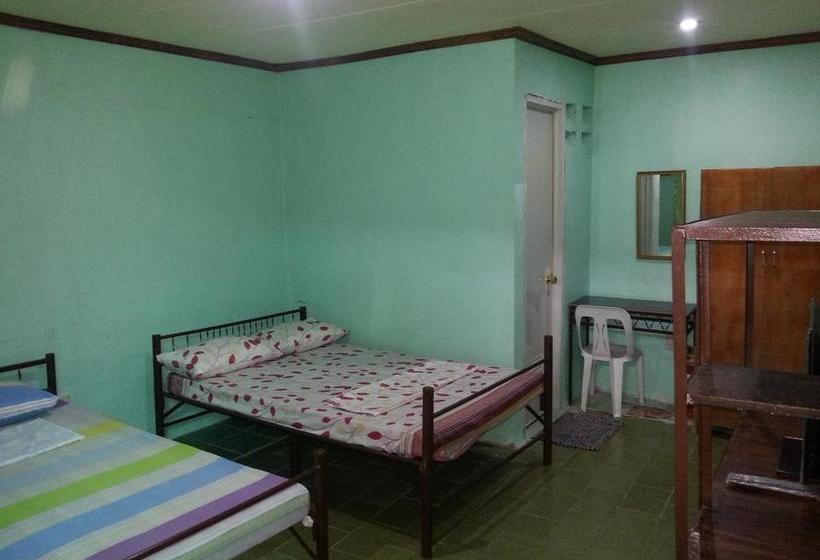 Dhayne Bed And Breakfast  Hostel