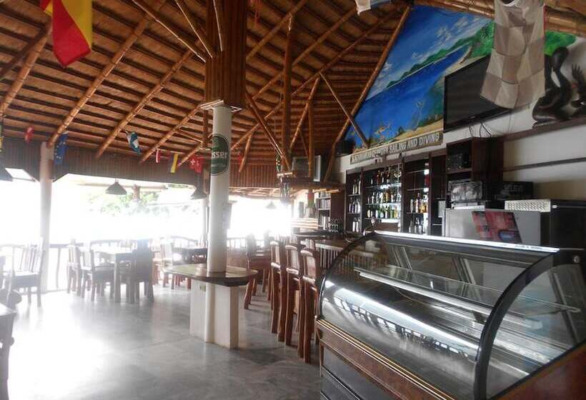 Dolphinbay Beachfront & Dive Resort