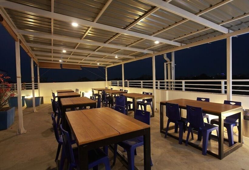 Four Rivers B&b Mandalay   Hostel