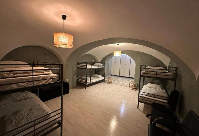 Hostel Sleeping Beauty