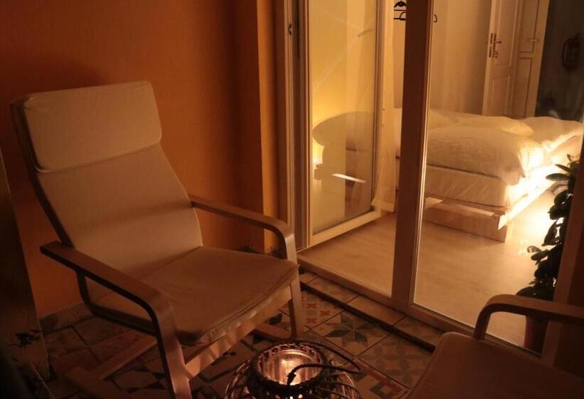 Hostel Sleeping Beauty