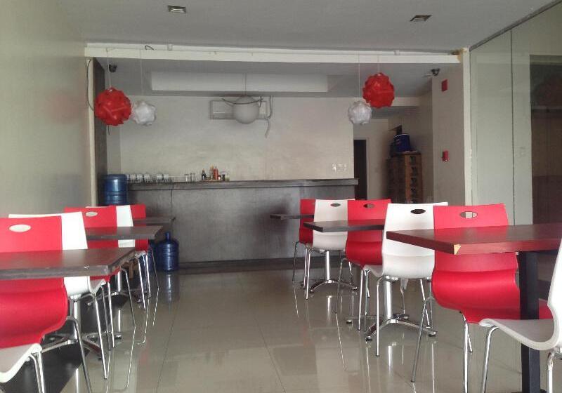 هتل Cherry Midtown