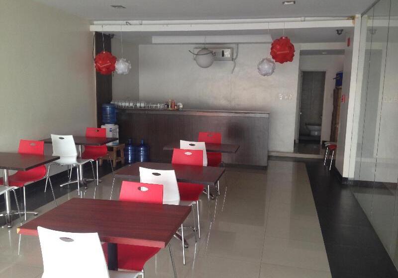 هتل Cherry Midtown