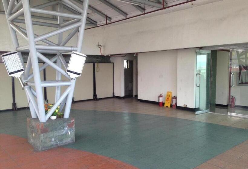 هتل Cherry Midtown