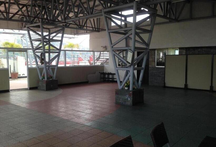 هتل Cherry Midtown