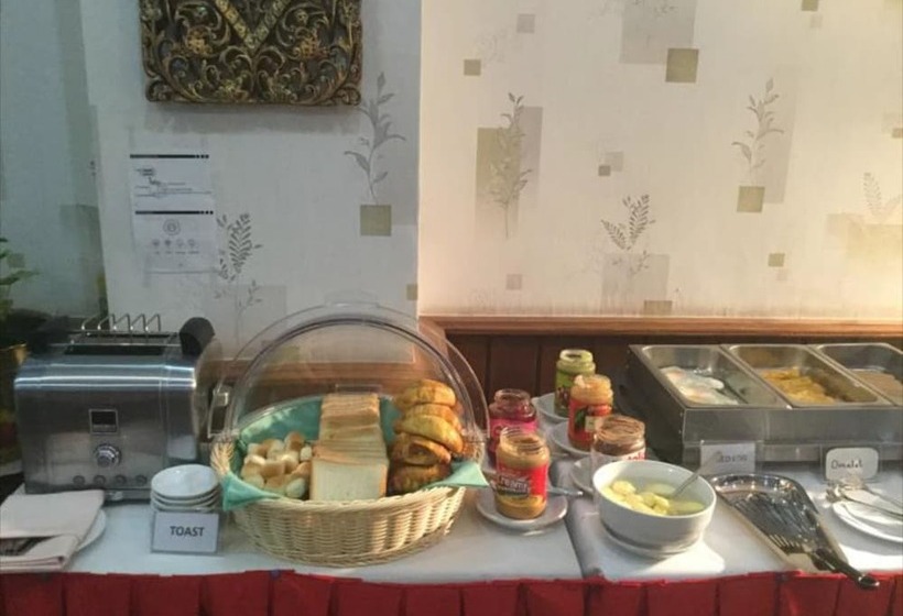 هتل Crystal Palace