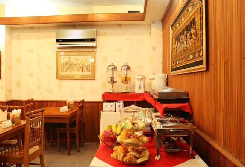 هتل Crystal Palace