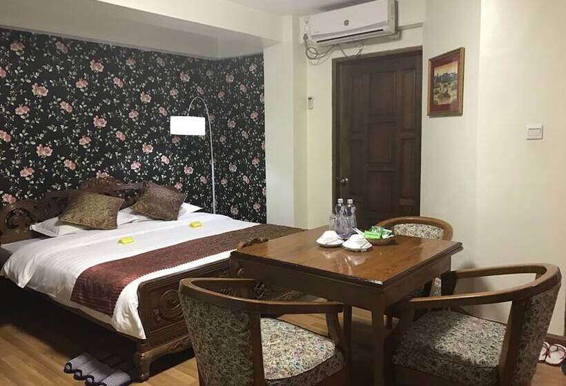 هتل Crystal Palace