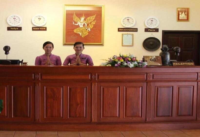 Отель Daosavanh Resort & Spa