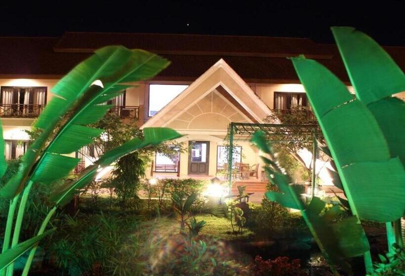 Отель Daosavanh Resort & Spa