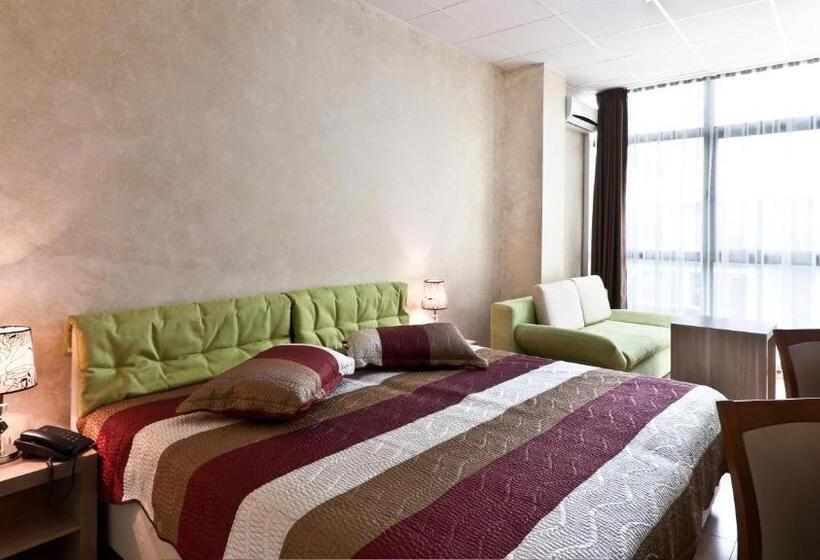 هتل Green Center Gili