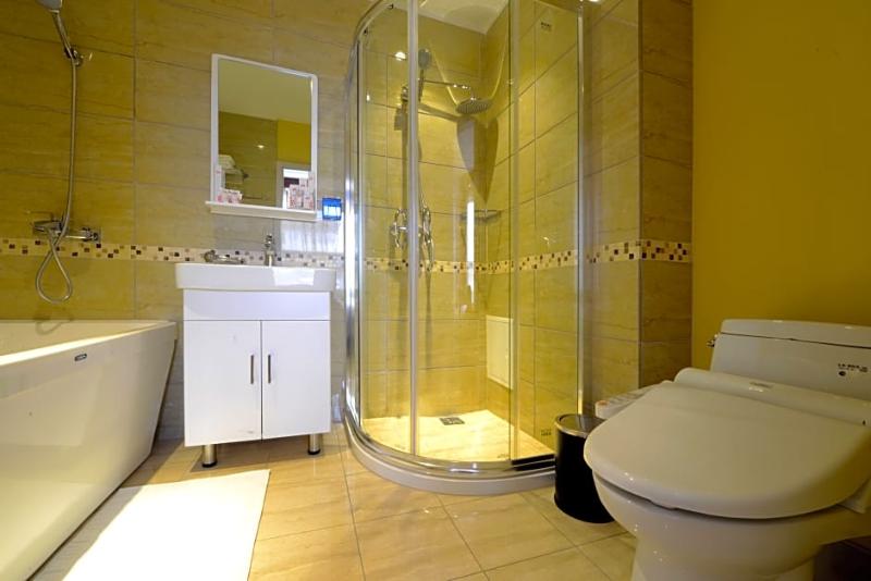 هتل Nine Ulaanbaatar