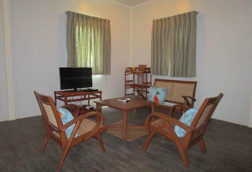 هتل Highland Lodge