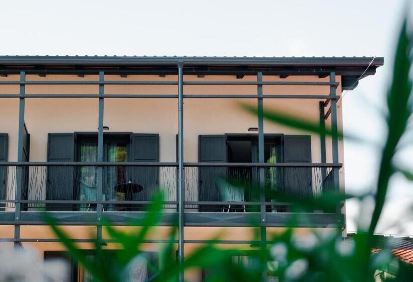 هتل Hvala Superior   Topli Val