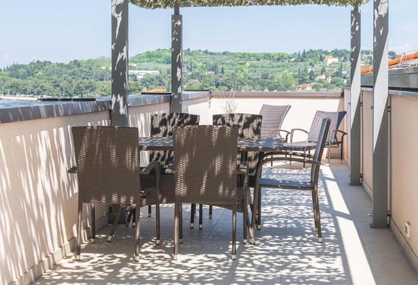 هتل Lavender Oleander Resort