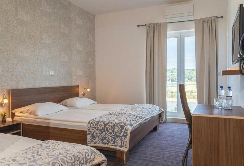 هتل Lavender Oleander Resort