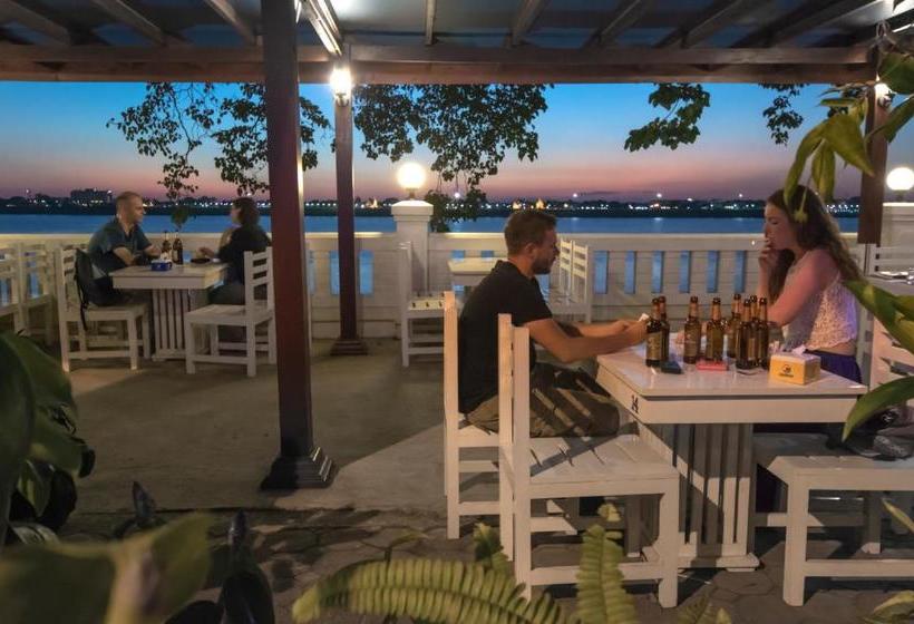 ホテル Le Bouton Dor Boutique