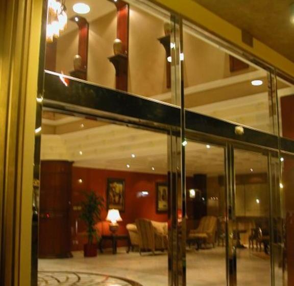 酒店 Milan Deluxe Suites