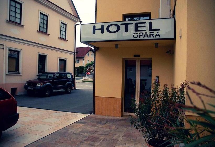 هتل Opara
