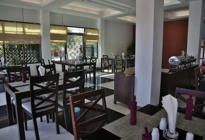 هتل Platinum Tamwe