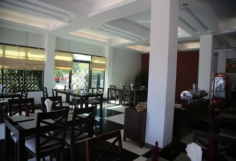 هتل Platinum Tamwe