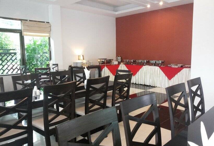 هتل Platinum Tamwe