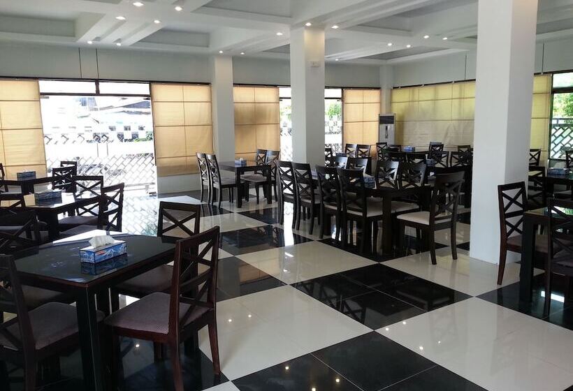 هتل Platinum Tamwe