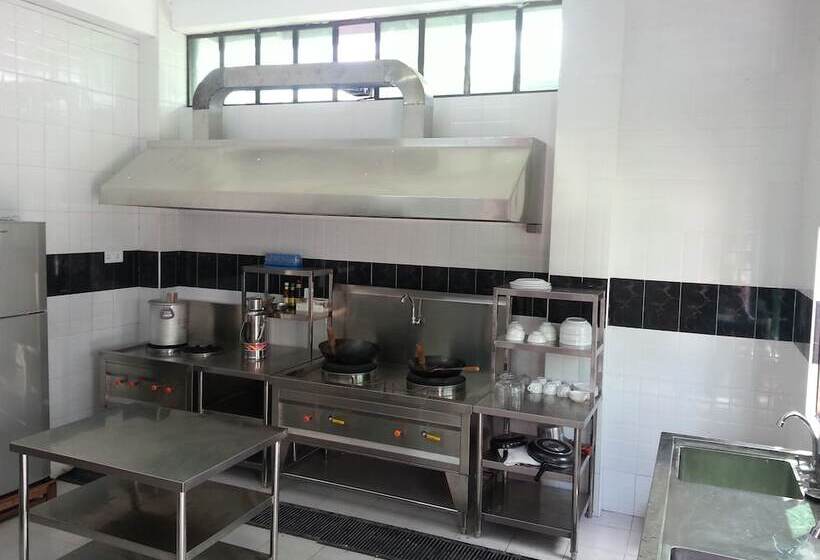 هتل Platinum Tamwe