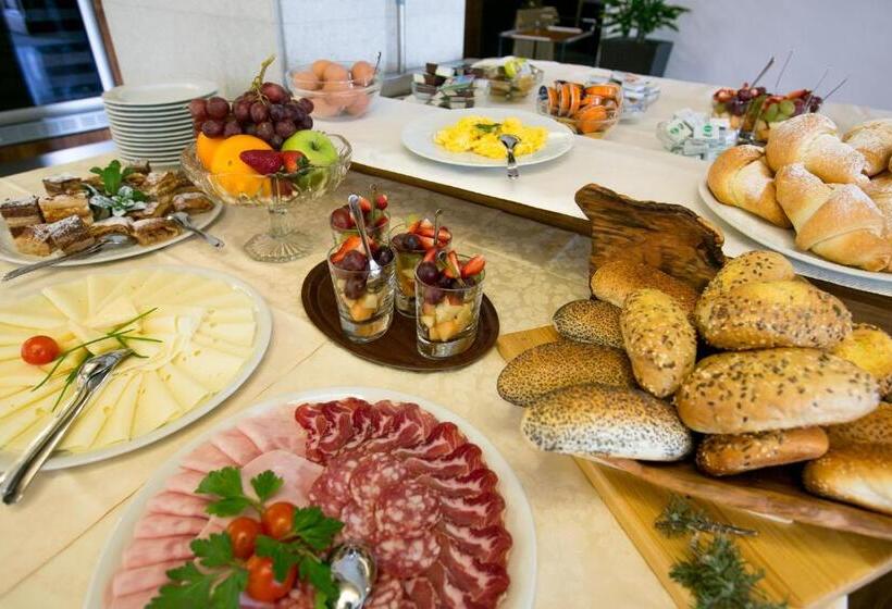 هتل Postojna Cave Rooms & Apartments Proteus