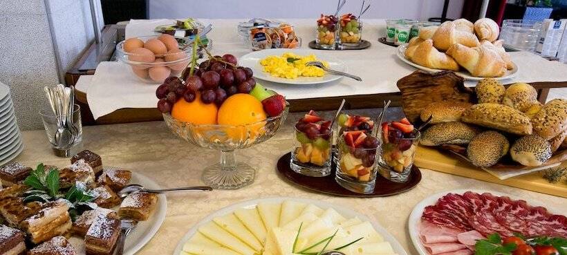 هتل Postojna Cave Rooms & Apartments Proteus