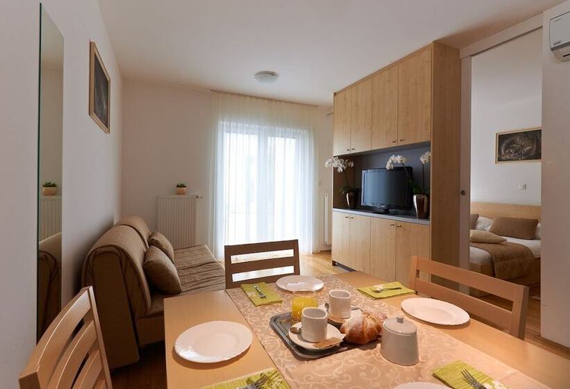 هتل Postojna Cave Rooms & Apartments Proteus