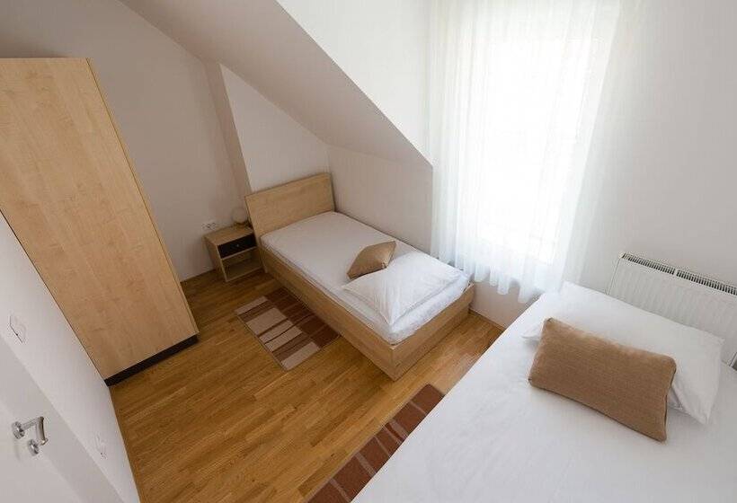 هتل Postojna Cave Rooms & Apartments Proteus