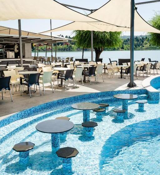 هتل Romantique Veles