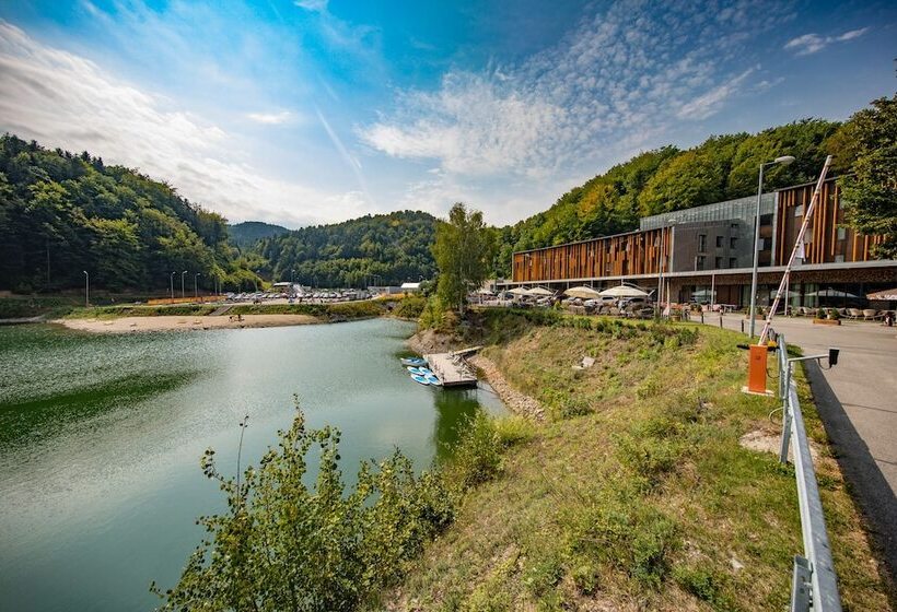 ホテル Salamandra