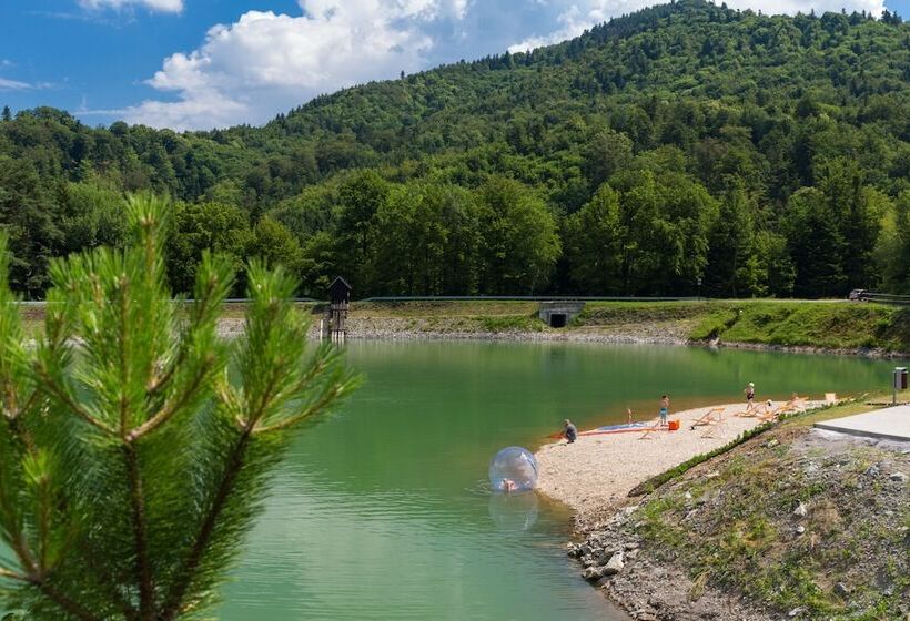 ホテル Salamandra