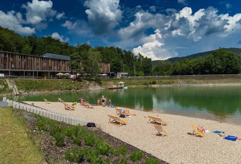 ホテル Salamandra