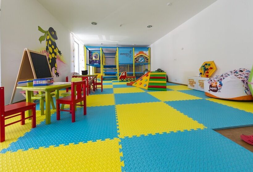 ホテル Salamandra