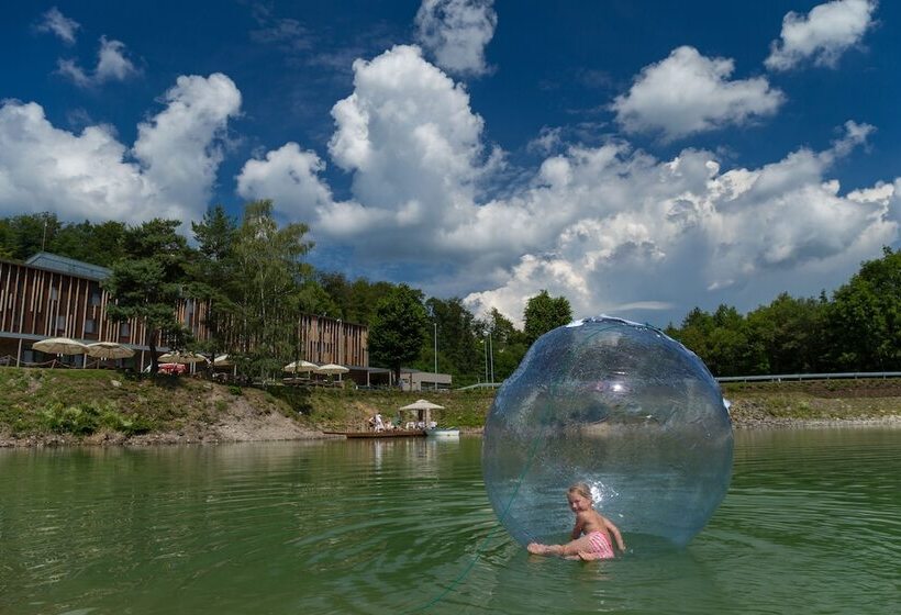 ホテル Salamandra