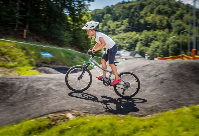 ホテル Salamandra