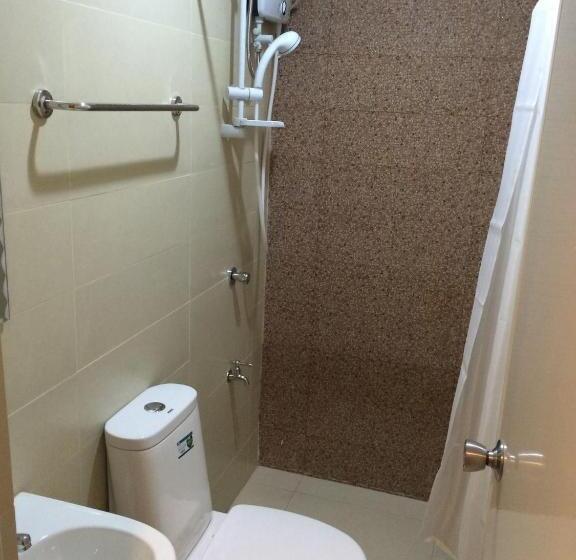 Stone House Hotel Pasay