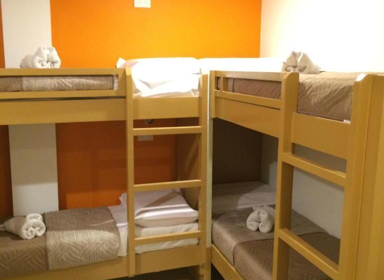 Stone House Hotel Pasay