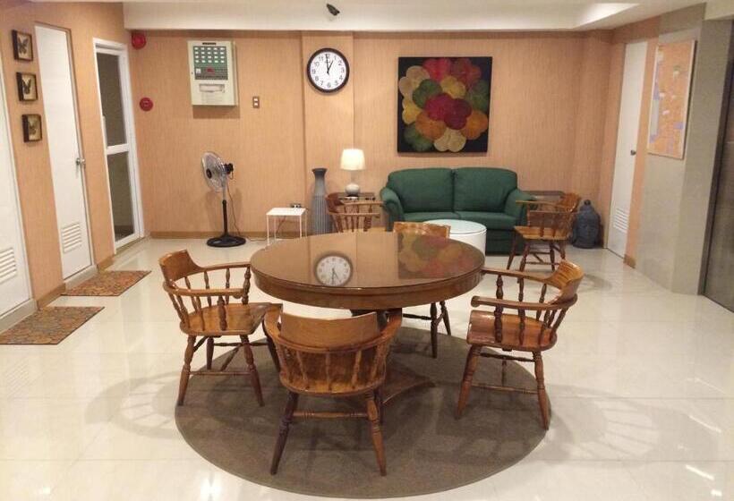 Stone House Hotel Pasay