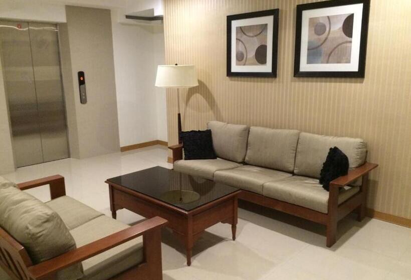 Stone House Hotel Pasay